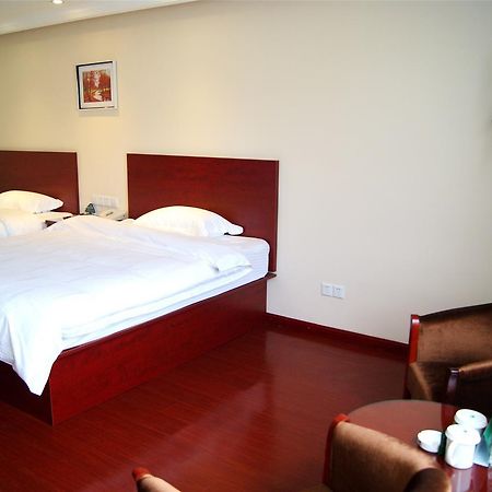 Greentree Inn Jiangxi Jindezhen People Square Jindin Business Hotel Цзіндечжень Екстер'єр фото