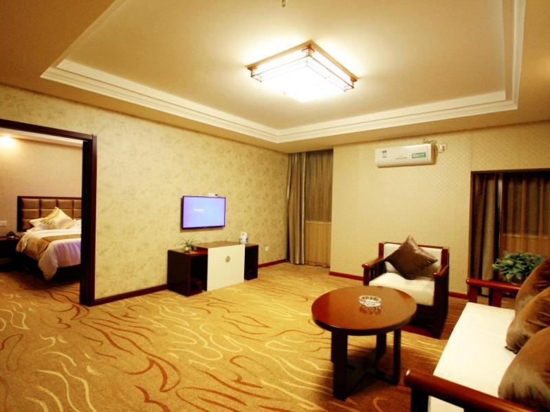 Greentree Inn Jiangxi Jindezhen People Square Jindin Business Hotel Цзіндечжень Екстер'єр фото