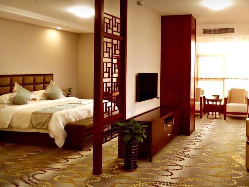 Greentree Inn Jiangxi Jindezhen People Square Jindin Business Hotel Цзіндечжень Екстер'єр фото