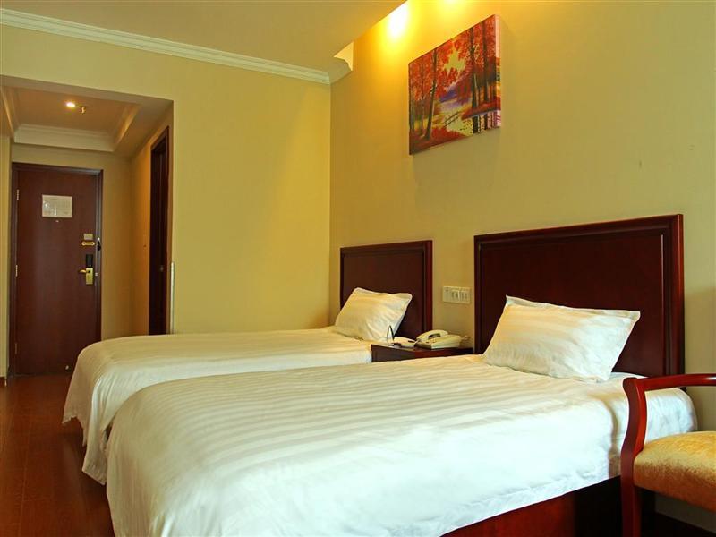 Greentree Inn Jiangxi Jindezhen People Square Jindin Business Hotel Цзіндечжень Екстер'єр фото