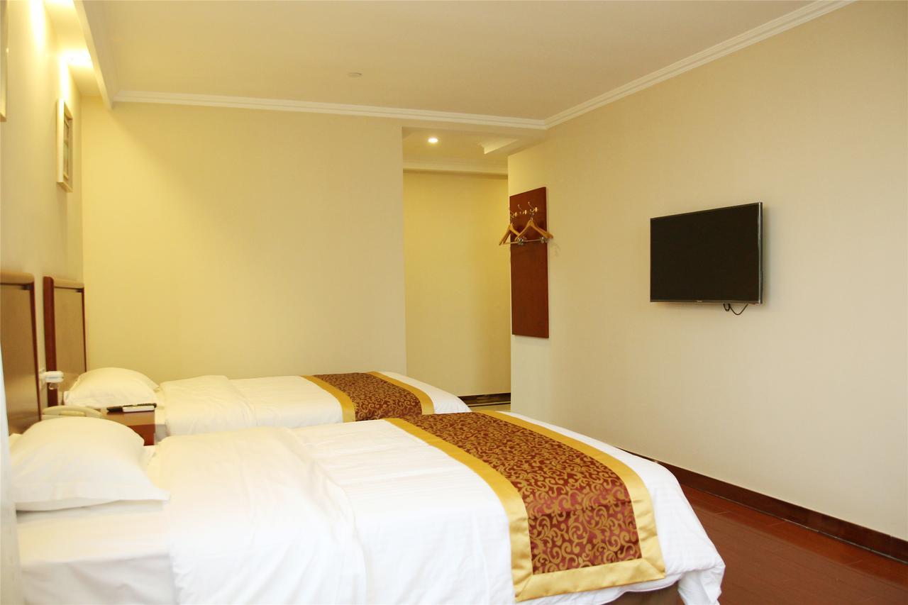 Greentree Inn Jiangxi Jindezhen People Square Jindin Business Hotel Цзіндечжень Екстер'єр фото