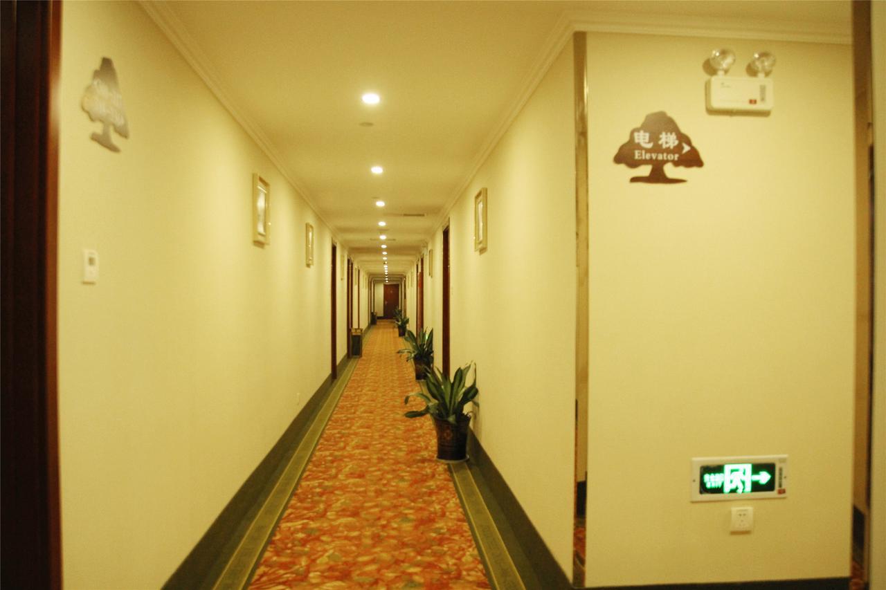 Greentree Inn Jiangxi Jindezhen People Square Jindin Business Hotel Цзіндечжень Екстер'єр фото